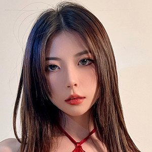 陈妮妮UNI